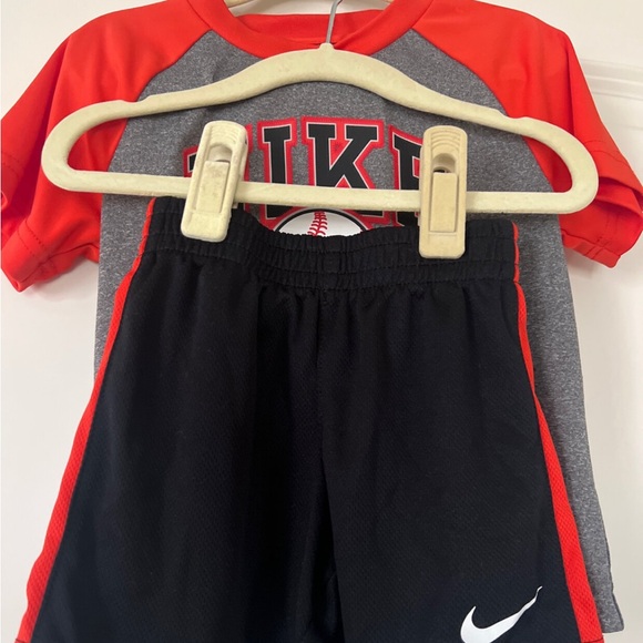 Nike | (3T) Nike Dri-Fit Orange and Black Baseball Short set - Picture 6 of 7